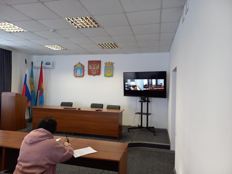 Заместитель министра градостроительства и архитектуры Тамбовской области, главного архитектора Тамбовской области Никулин Э.А. провёл прием граждан Жердевского муниципального округа в режиме ВКС. Заместитель министра градостроительства и архитектуры Тамбовской области, главного архитектора Тамбовской области Никулин Э.А. провёл прием граждан Жердевского муниципального округа в режиме ВКС.