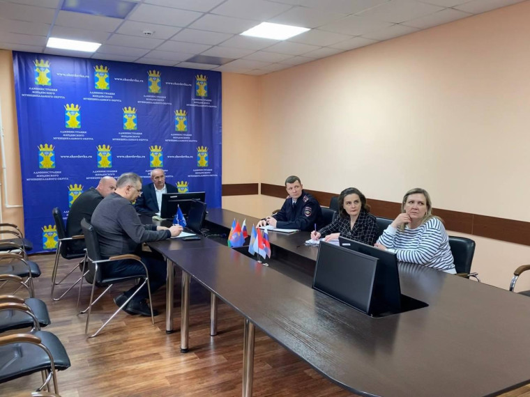 Глава Жердевского муниципального округа Александр Быков вместе с коллегами стал участником внеочередного заседания Антитеррористической комиссии в Тамбовской области. Глава Жердевского муниципального округа Александр Быков вместе с коллегами стал участником внеочередного заседания Антитеррористической комиссии в Тамбовской области.