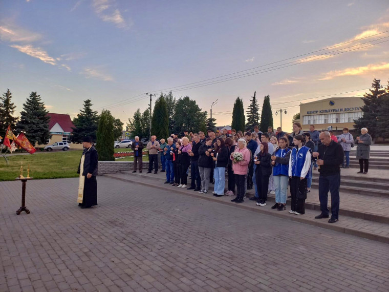 Они сражались за Родину!. Они сражались за Родину!.