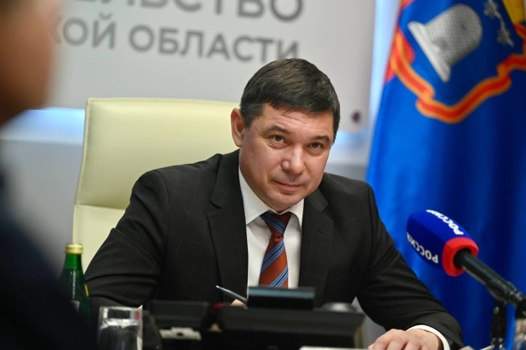 Евгений Первышов встретился с руководителями деловых общественных объединений промышленников и предпринимателей региона. Евгений Первышов встретился с руководителями деловых общественных объединений промышленников и предпринимателей региона.
